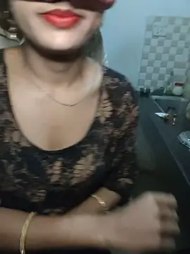 baby Cpl21 online show from February 19, 2026, 12:40 am