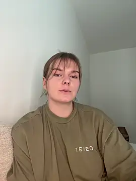 LisaFreierxx online show from May 21, 2026, 3:09 pm