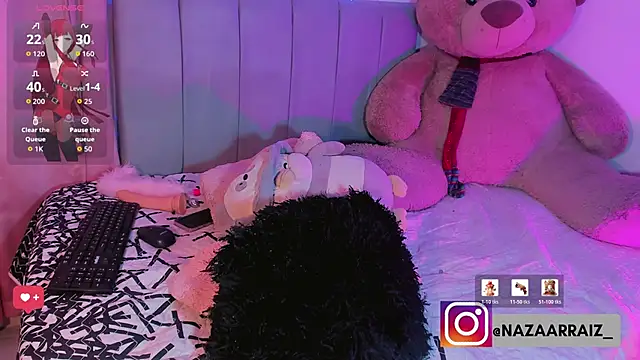 Snapshot of SexyNaza_1 chatting on January 16, 2026, 10:41 am SexyNaza 1 online show from January 16, 2026, 10:41 am