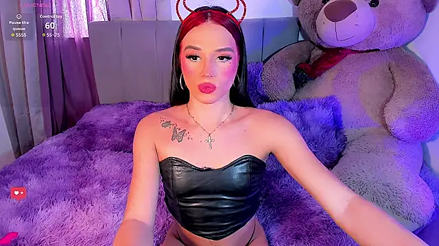 Snapshot of SexyNaza_1 chatting on June 11, 2026, 8:39 pm SexyNaza 1 online show from June 11, 2026, 8:39 pm