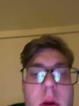 Snapshot of Niesmialyy chatting on November 29, 2025, 12:22 am Niesmialyy online show from November 29, 2025, 12:22 am