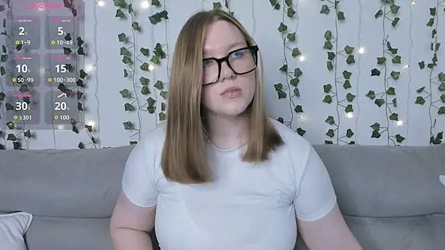 Snapshot of victoria_pum_ chatting on November 3, 2025, 2:09 pm victoria pum online show from November 3, 2025, 2:09 pm