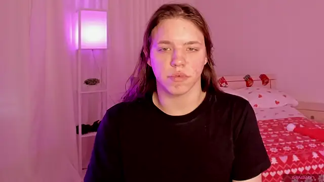 MadisonMongomeri online show from January 13, 2026, 4:16 am