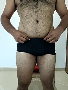 funnyboy 069 online show from April 14, 2026, 6:51 am