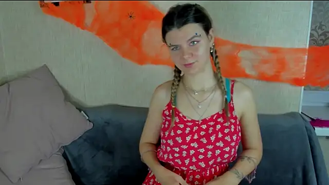 Zorianaa online show from November 10, 2025, 9:09 pm