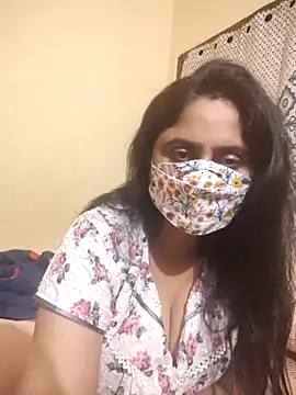 Snapshot of mouni499 chatting on December 16, 2025, 5:17 pm mouni499 online show from December 16, 2025, 5:17 pm