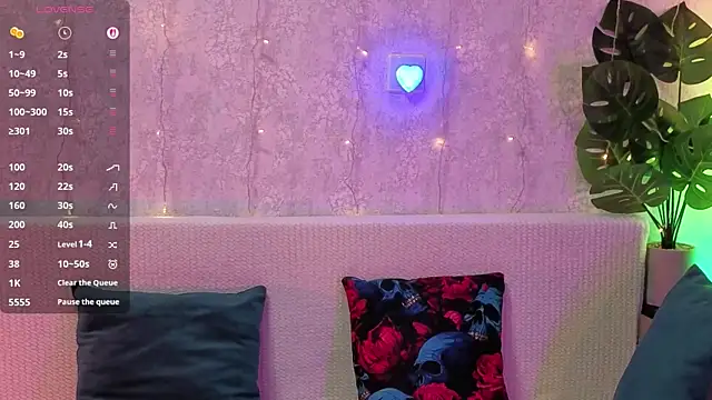 KristyRed online show from December 2, 2025, 5:25 pm