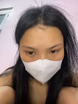 Snapshot of lung-linh chatting on January 5, 2026, 5:27 pm lung-linh online show from January 5, 2026, 5:27 pm