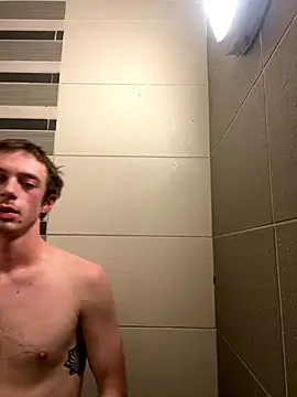 mascboyyy online show from November 6, 2025, 1:42 am