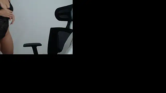 goddessvenus444 online show from February 9, 2026, 2:26 pm