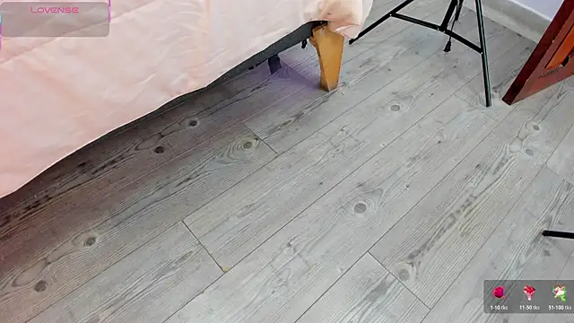 Snapshot of kendra_london chatting on January 8, 2026, 1:17 pm kendra london online show from January 8, 2026, 1:17 pm