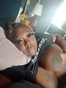 Snapshot of BiancaClarkson chatting on November 11, 2025, 7:30 pm BiancaClarkson online show from November 11, 2025, 7:30 pm