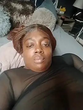 Snapshot of BiancaClarkson chatting on November 25, 2025, 5:57 pm BiancaClarkson online show from November 25, 2025, 5:57 pm