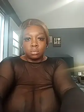 Snapshot of BiancaClarkson chatting on November 5, 2025, 5:05 pm BiancaClarkson online show from November 5, 2025, 5:05 pm