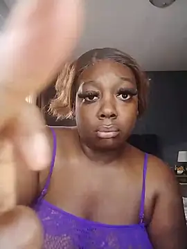 Snapshot of BiancaClarkson chatting on November 17, 2025, 3:27 pm BiancaClarkson online show from November 17, 2025, 3:27 pm