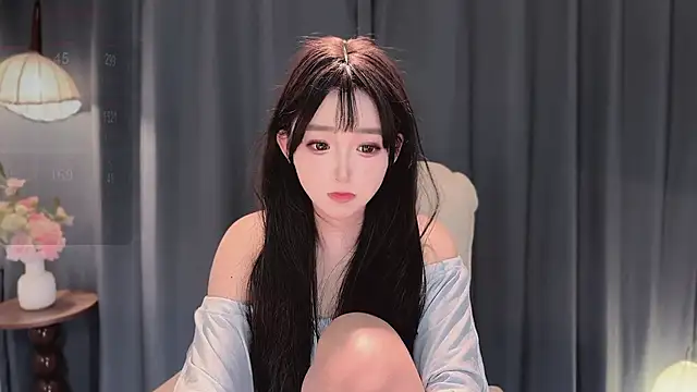 Yaiyigirl online show from February 7, 2026, 4:04 pm