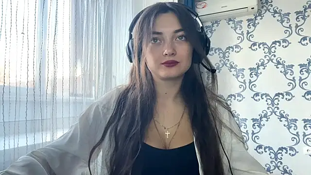 TwotyBright online show from November 8, 2025, 8:07 am