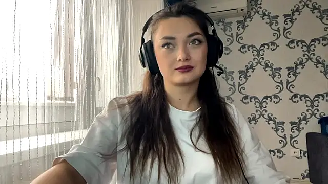 TwotyBright online show from November 11, 2025, 8:09 am