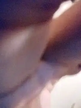 m8je online show from November 17, 2025, 10:14 pm