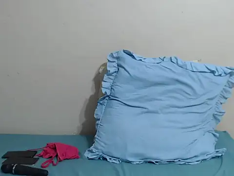 SexyLipss  online show from March 10, 2026, 6:56 pm