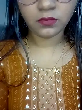 Neha533 online show from December 21, 2025, 6:31 pm