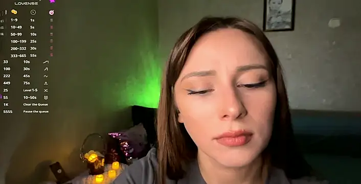 Snapshot of CrystaDepaul chatting on November 17, 2025, 6:01 pm CrystaDepaul online show from November 17, 2025, 6:01 pm