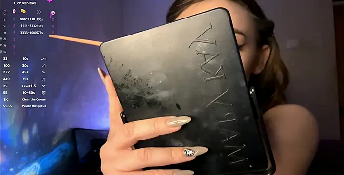 Snapshot of CrystaDepaul chatting on November 27, 2025, 6:52 pm CrystaDepaul online show from November 27, 2025, 6:52 pm