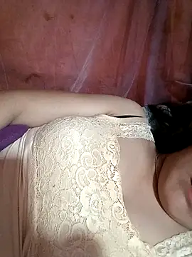 Sara pusyy online show from April 16, 2026, 9:50 pm