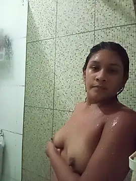 juziinha online show from December 5, 2025, 3:38 am