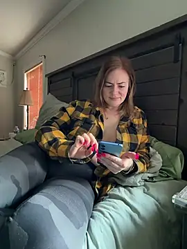 cubedmirror81 online show from February 26, 2026, 10:21 pm