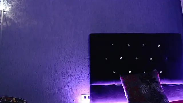 Martina erotic online show from November 20, 2025, 4:02 am