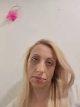 Yourdreams666999 online show from June 3, 2026, 12:22 am