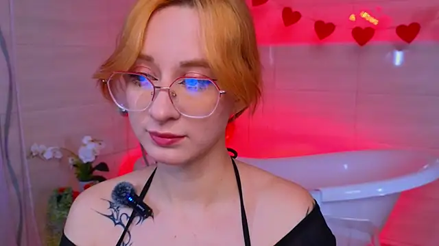 Snapshot of WICKEDEMBER chatting on February 7, 2026, 1:57 am WICKEDEMBER online show from February 7, 2026, 1:57 am