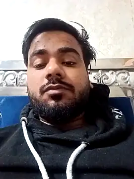 naughtyboyjii online show from November 12, 2025, 4:16 am