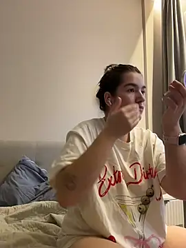 provocatrixxxx online show from November 20, 2025, 9:21 am