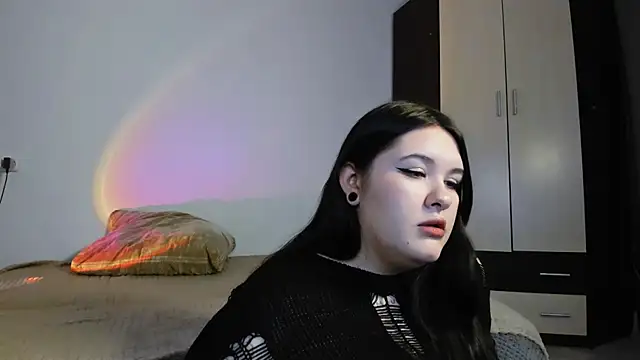 HitoMi2 online show from November 13, 2025, 3:49 pm