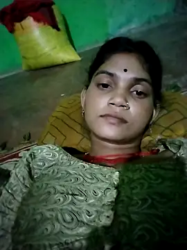 Jooli cuty online show from April 28, 2026, 6:01 pm