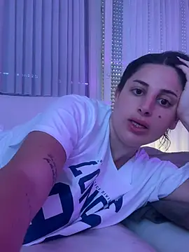 jojoa23 online show from April 14, 2026, 11:59 am