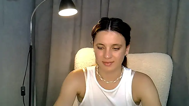Snapshot of KiraHoney chatting on July 1, 2026, 9:59 pm KiraHoney online show from July 1, 2026, 9:59 pm