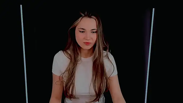 LeenaPuita online show from January 9, 2026, 4:25 pm