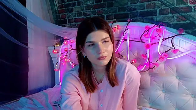 WilmaJohnson online show from March 10, 2026, 6:50 am