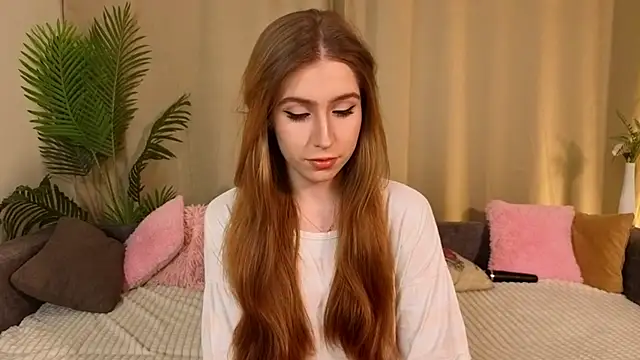 GiuseppinaRodenbough online show from November 26, 2025, 9:26 pm