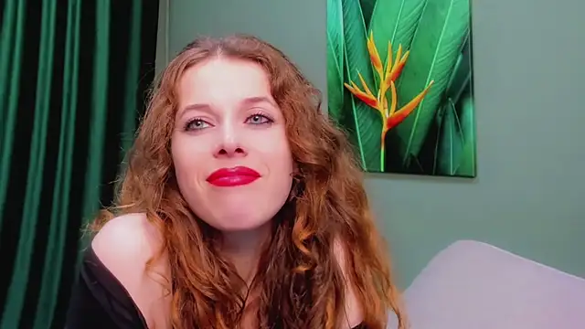 LoraWarner online show from November 29, 2025, 9:15 pm