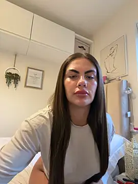 ArabellaAngelll online show from November 11, 2025, 3:40 pm