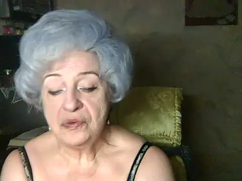 ValeriaKroww online show from July 7, 2026, 5:49 pm