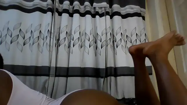 BARBIEDOLLXXX online show from November 28, 2025, 9:37 pm