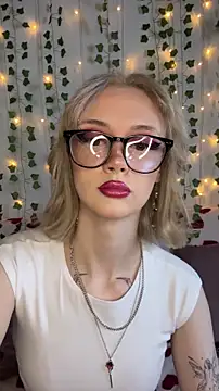 melisa diamond online show from November 28, 2025, 4:40 pm