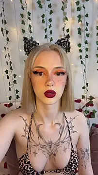 melisa diamond online show from November 30, 2025, 8:20 pm