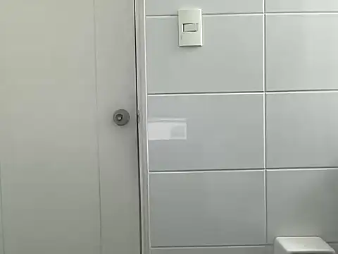 maxdonn29 online show from April 7, 2026, 2:30 pm