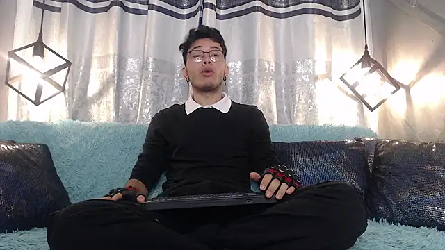 alexy re online show from November 29, 2025, 11:21 am